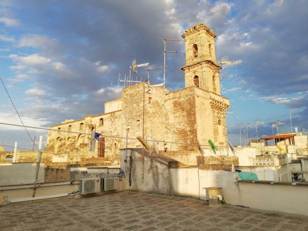 La Casetta Vico San Leonardo Monopoli Buitenkant foto