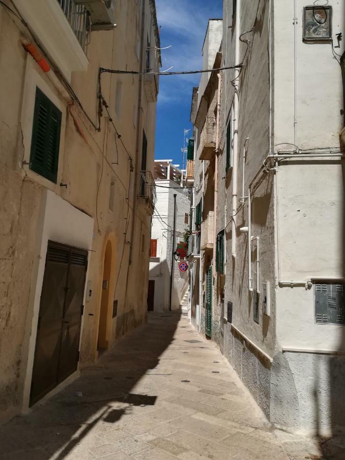 La Casetta Vico San Leonardo Monopoli Buitenkant foto