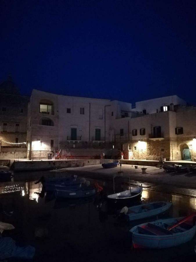 La Casetta Vico San Leonardo Monopoli Buitenkant foto